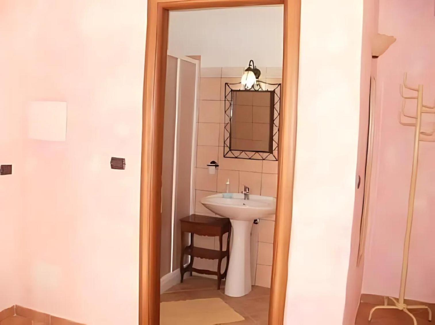 Affittacamere Sa Stella E Monti Marrùbiu Esterno foto